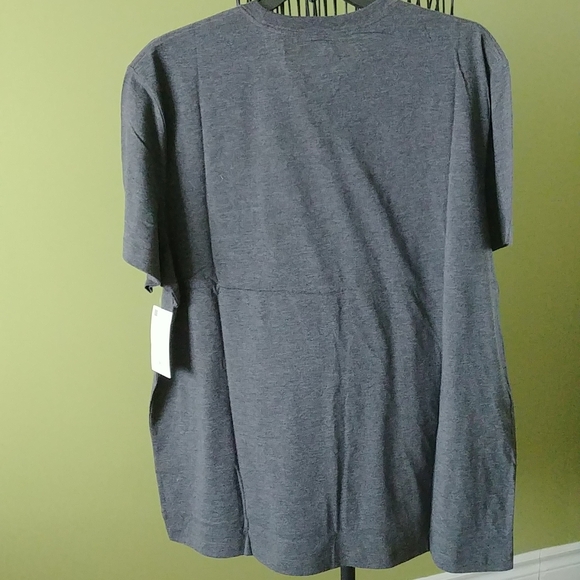 NWT XXL 🌟HOST PICK🌟T'shirt, Grey Color with logo "TORONTO" - Picture 7 of 7